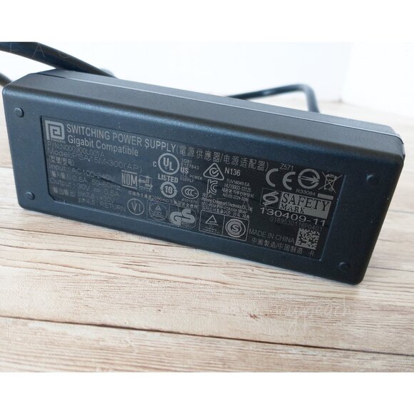 Phihong Switching Power Supply PSA15M-300(AP) PoE Injector Power Over Ethernet - Picture 2 of 6